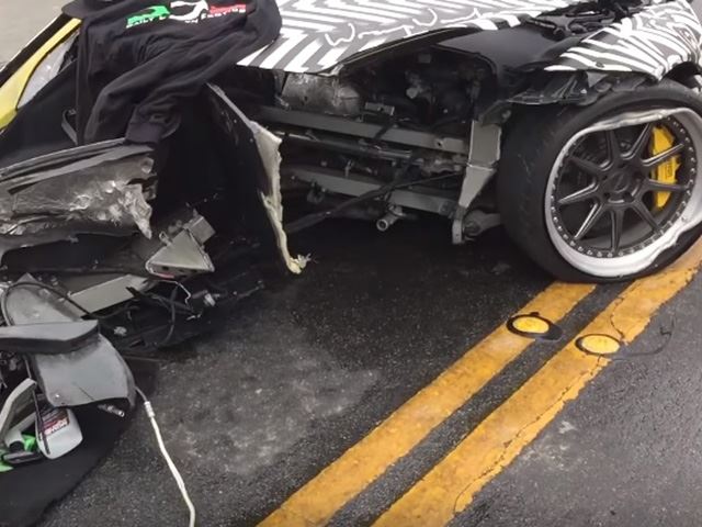 Liberty Walk Ferrari 458 попал в аварию на Monterey Car Week